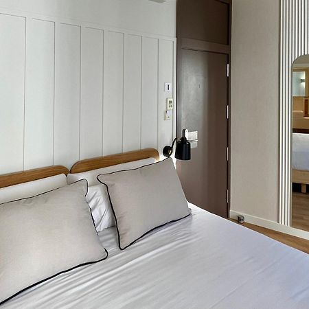 Cosy Rooms Embajador Valencia Exterior photo