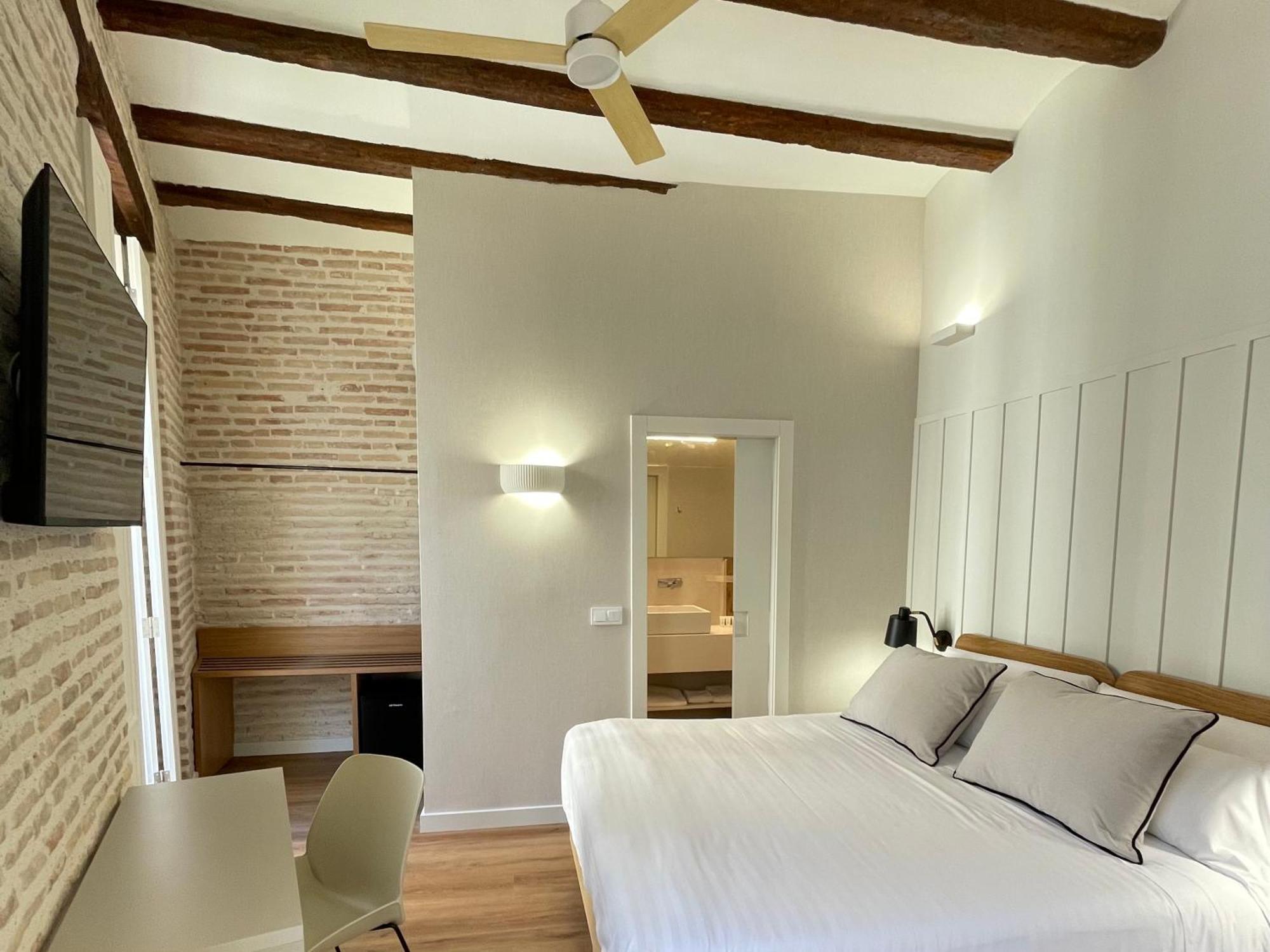 Cosy Rooms Embajador Valencia Exterior photo