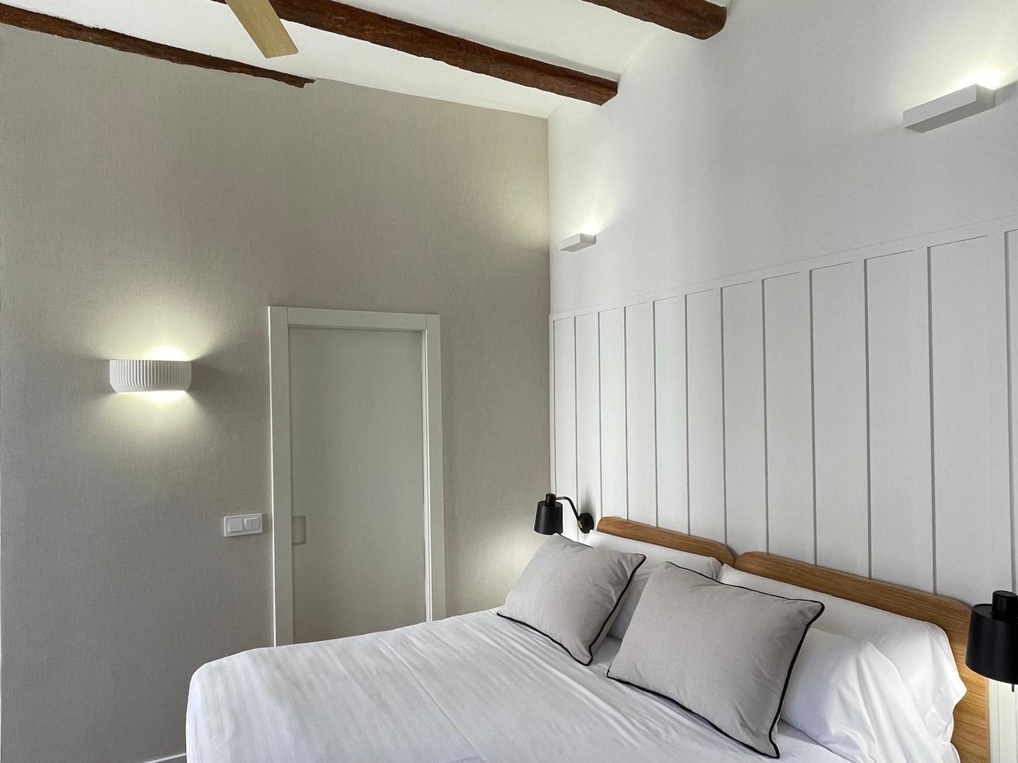 Cosy Rooms Embajador Valencia Exterior photo